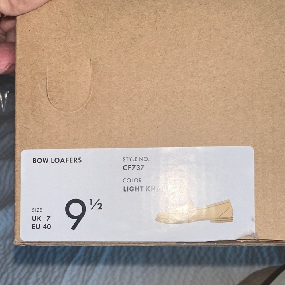 NWT J Crew Women's Beige Suede Loafers - Picture 5 of 8